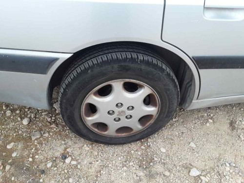 LLANTA PEUGEOT 605 