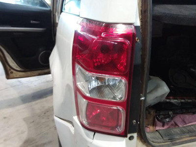 PILOTO TRASERO IZQUIERDO, SUZUKI, GRAND VITARA (JB/JT)
