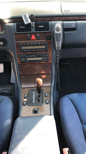 MERCEDES-BENZ CLASE E (BM 210) BERLINA — автомобиль-донор на запчасти 