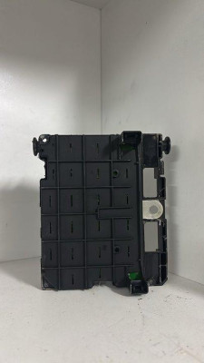 CAJA RELES / FUSIBLES