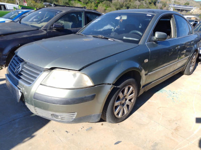 VOLKSWAGEN PASSAT BERLINA (3B3)