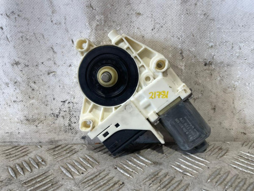  MOTOR ELEVALUNAS TRASERO DERECHO 