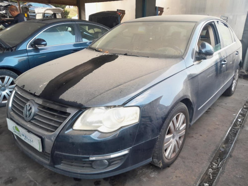  VOLKSWAGEN PASSAT BERLINA (3C2) 