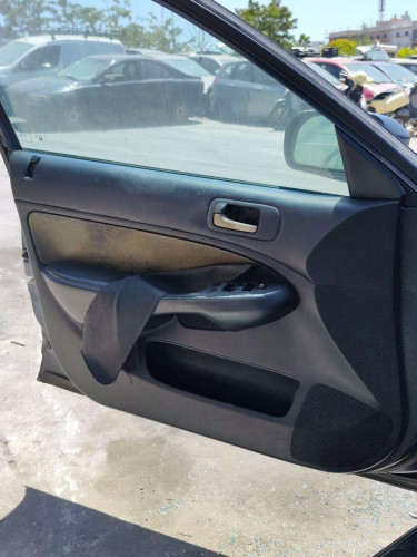 GUARNECIDO PUERTA DELANTERA IZQUIERDA Honda CIVIC AERODECK (MB/MC) 