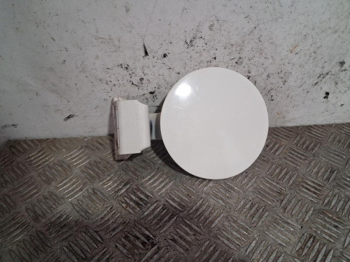 TAPA EXTERIOR COMBUSTIBLE 