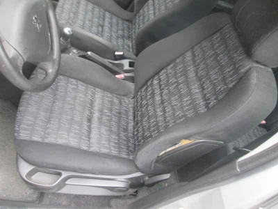 PEUGEOT 307 (S1)(04.2001)