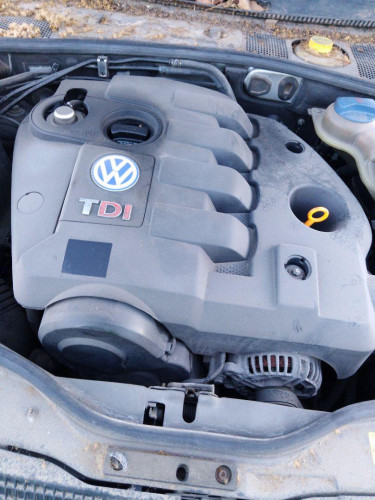 TAPA MOTOR, VOLKSWAGEN, PASSAT BERLINA (3B3)