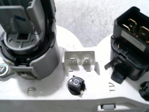  MANDO CALEFACCION / AIRE ACONDICIONADO FORD FOCUS BERLINA (CAK) 