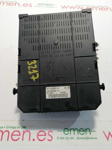 CAJA RELES / FUSIBLES Citroen C4 SEDAN 