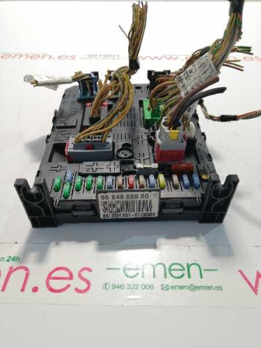 CAJA RELES / FUSIBLES Citroen C4 SEDAN 
