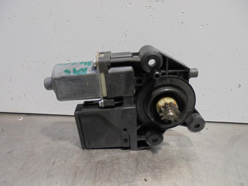 MOTOR ELEVALUNAS DELANTERO DERECHO RENAULT MEGANE III SPORT TOURER 