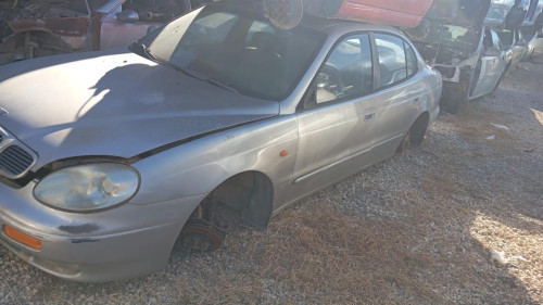  DAEWOO LEGANZA 