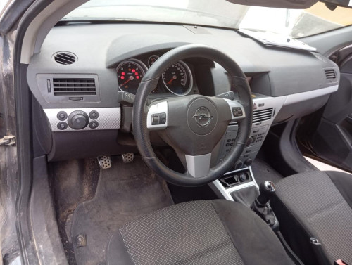  OPEL ASTRA H BERLINA 
