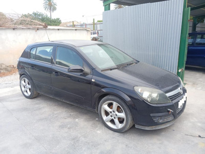 OPEL ASTRA H BERLINA