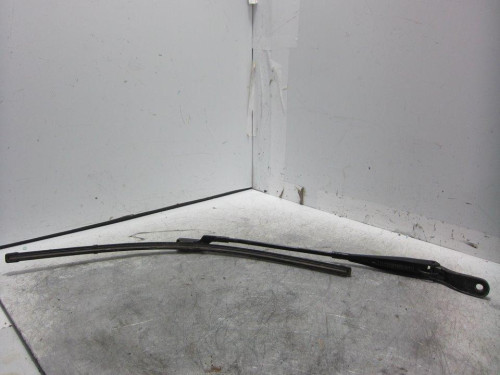 BRAZO LIMPIA DELANTERO IZQUIERDO PEUGEOT 208 