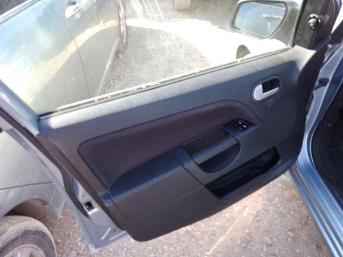FORD FIESTA (CBK) — vehículo donante para recambios 