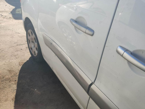  PUERTA TRASERA DERECHA PEUGEOT PARTNER TEPEE 