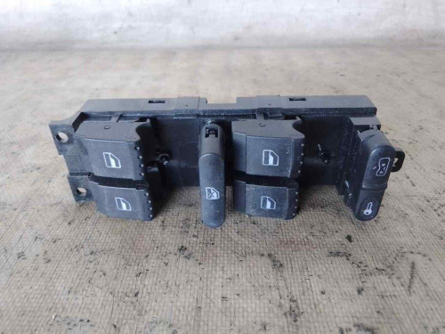 MANDO ELEVALUNAS DELANTERO IZQUIERDO Seat LEON (1M1) 