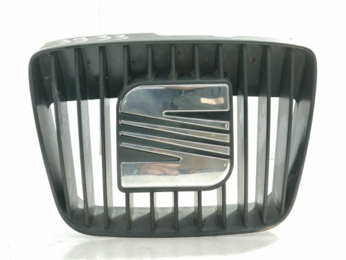  REJILLA DELANTERA SEAT IBIZA (6K1) 