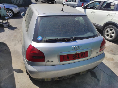 AUDI A3 (8L) — vehículo donante para recambios 