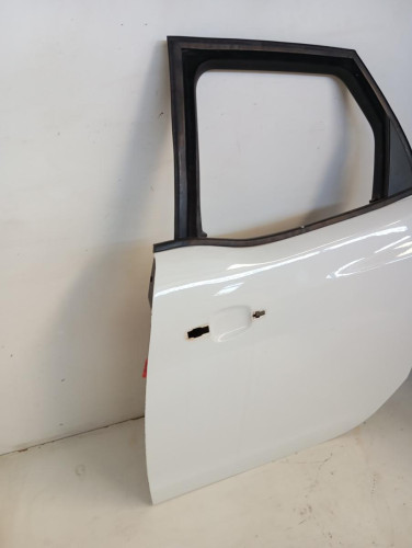  PUERTA TRASERA IZQUIERDA Opel MERIVA B 