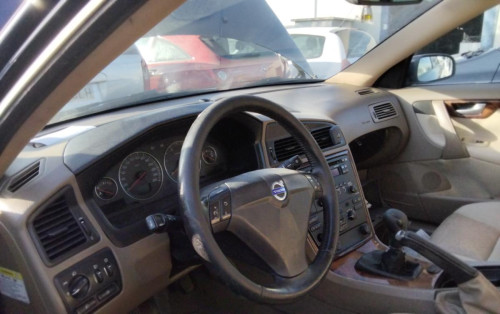  VOLVO S60 BERLINA 