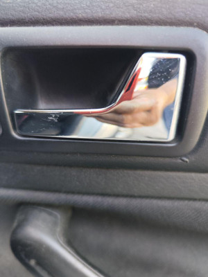 MANETA INTERIOR TRASERA DERECHA