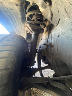 BRAZO SUSPENSION DELANTERO IZQUIERDO