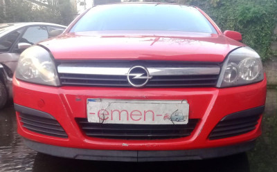 OPEL ASTRA H BERLINA