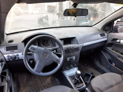 OPEL ASTRA H BERLINA