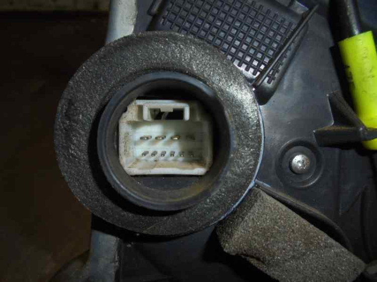 CERRADURA PUERTA DELANTERA IZQUIERDA