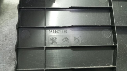 CAJA RELES / FUSIBLES Peugeot 3008 
