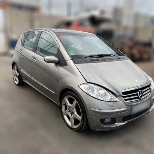 MERCEDES-BENZ CLASE A (BM 169) de segunda mano