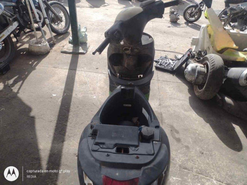 PIAGGIO (VESPA) ZIP — автомобиль-донор на запчасти 