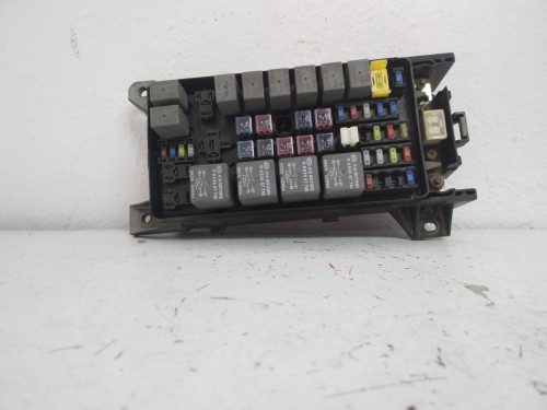 CAJA RELES / FUSIBLES Kia SORENTO (BL) 