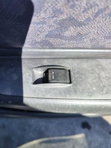 MANDO ELEVALUNAS DELANTERO DERECHO TOYOTA COROLLA (E11) 