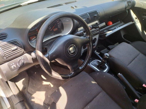  SEAT LEON (1M1) 
