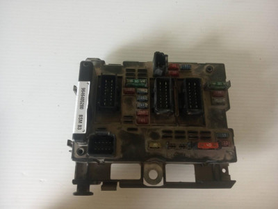 CAJA RELES / FUSIBLES, Peugeot, 307 (S1)(04.2001)