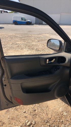 HYUNDAI SANTA FE (SM) — Donor Vehicle for Used Parts 