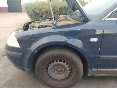 ALETA DELANTERA IZQUIERDA Volkswagen Passat Berlina (3B3)(2000->)