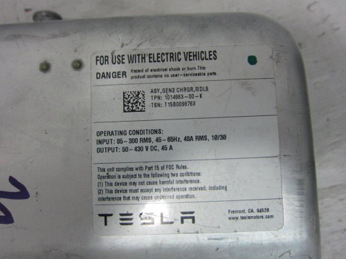  NO IDENTIFICADO TESLA MODEL S 