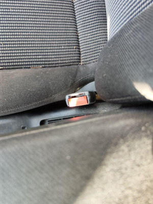PRETENSOR AIRBAG DERECHO