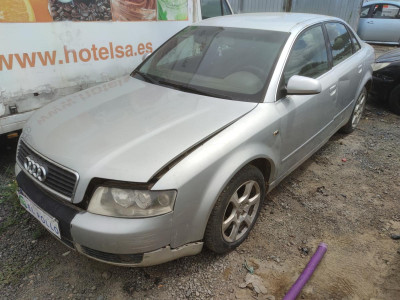 AUDI A4 BERLINA (8E)