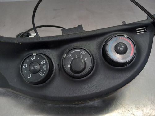 MANDO CALEFACCION / AIRE ACONDICIONADO TOYOTA YARIS (KSP1/NLP1/NSP1) 