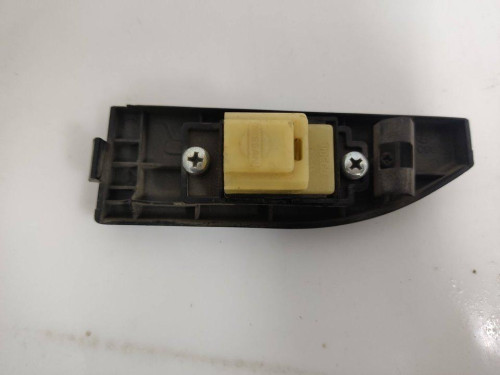  MANDO ELEVALUNAS TRASERO DERECHO NISSAN TERRANO (WD21) 