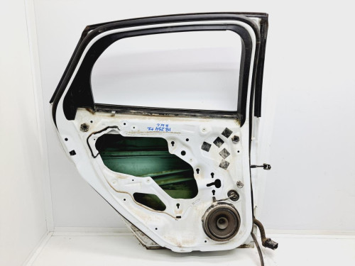 PUERTA TRASERA IZQUIERDA Ford FOCUS BERLINA (CB8) 
