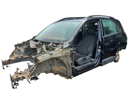 VOLKSWAGEN TIGUAN (5N2) б/у