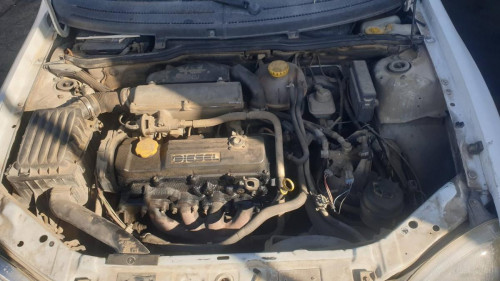  OPEL CORSA B 
