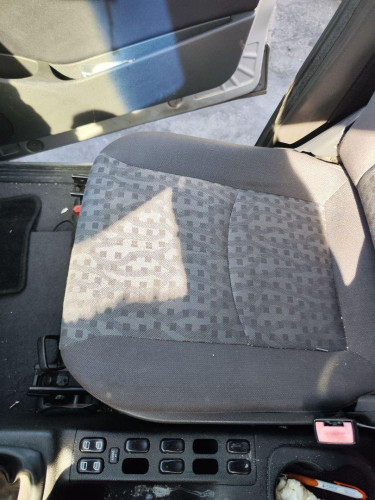 ASIENTO DELANTERO DERECHO Mercedes-Benz VANEO (BM 414) COMPACT VAN 