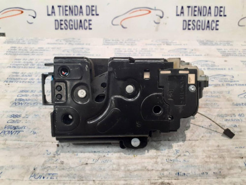  CERRADURA PUERTA DELANTERA DERECHA 